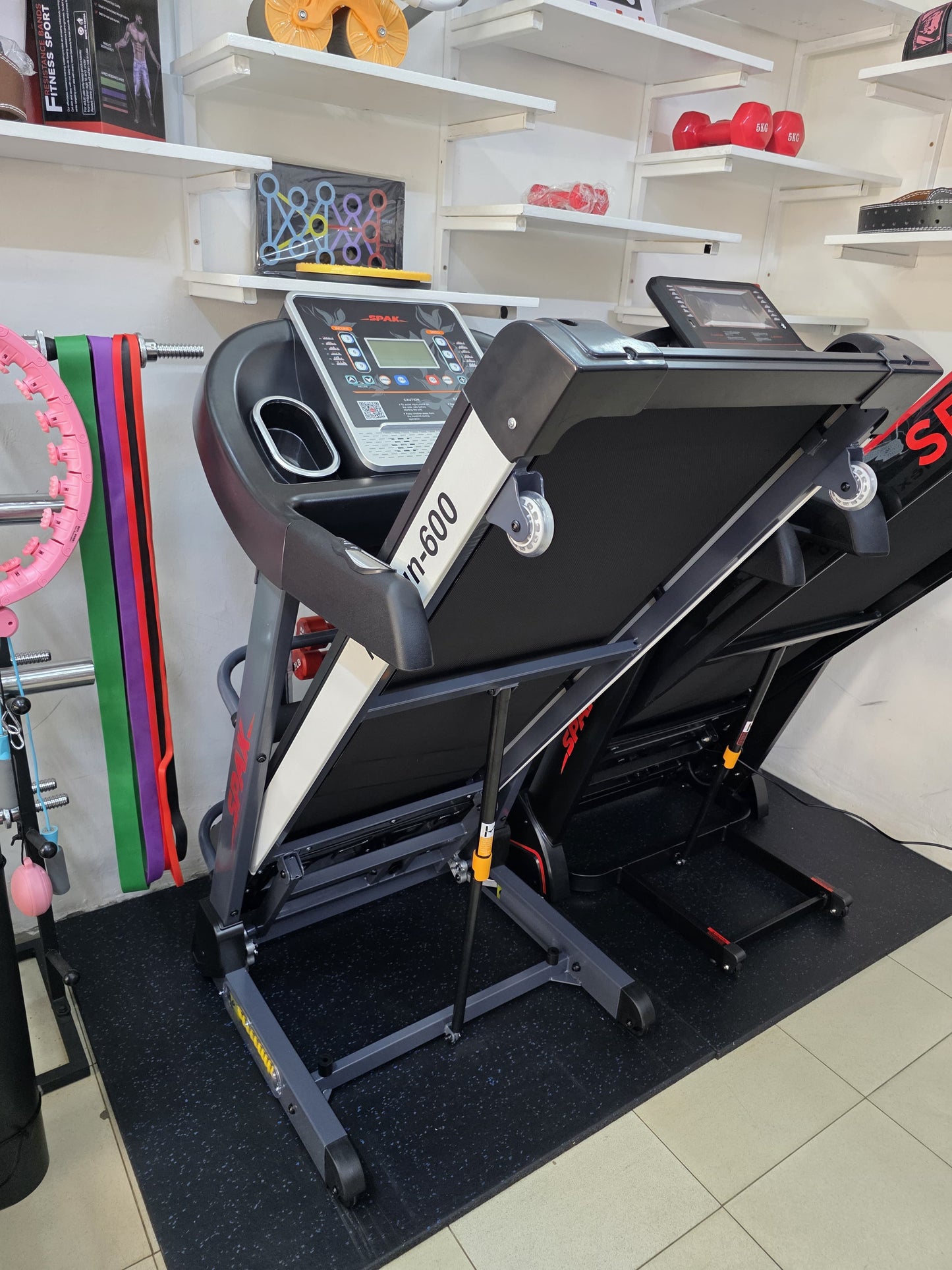 Spak FlexRun-600 Multifunctional Treadmill